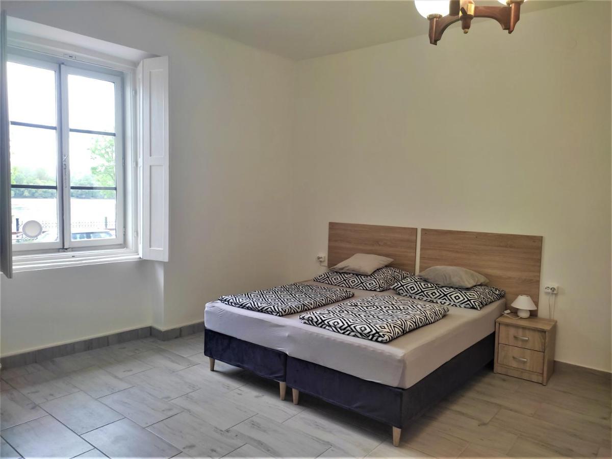 Vác Panorama Apartman מראה חיצוני תמונה