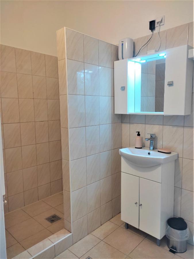 Vác Panorama Apartman מראה חיצוני תמונה
