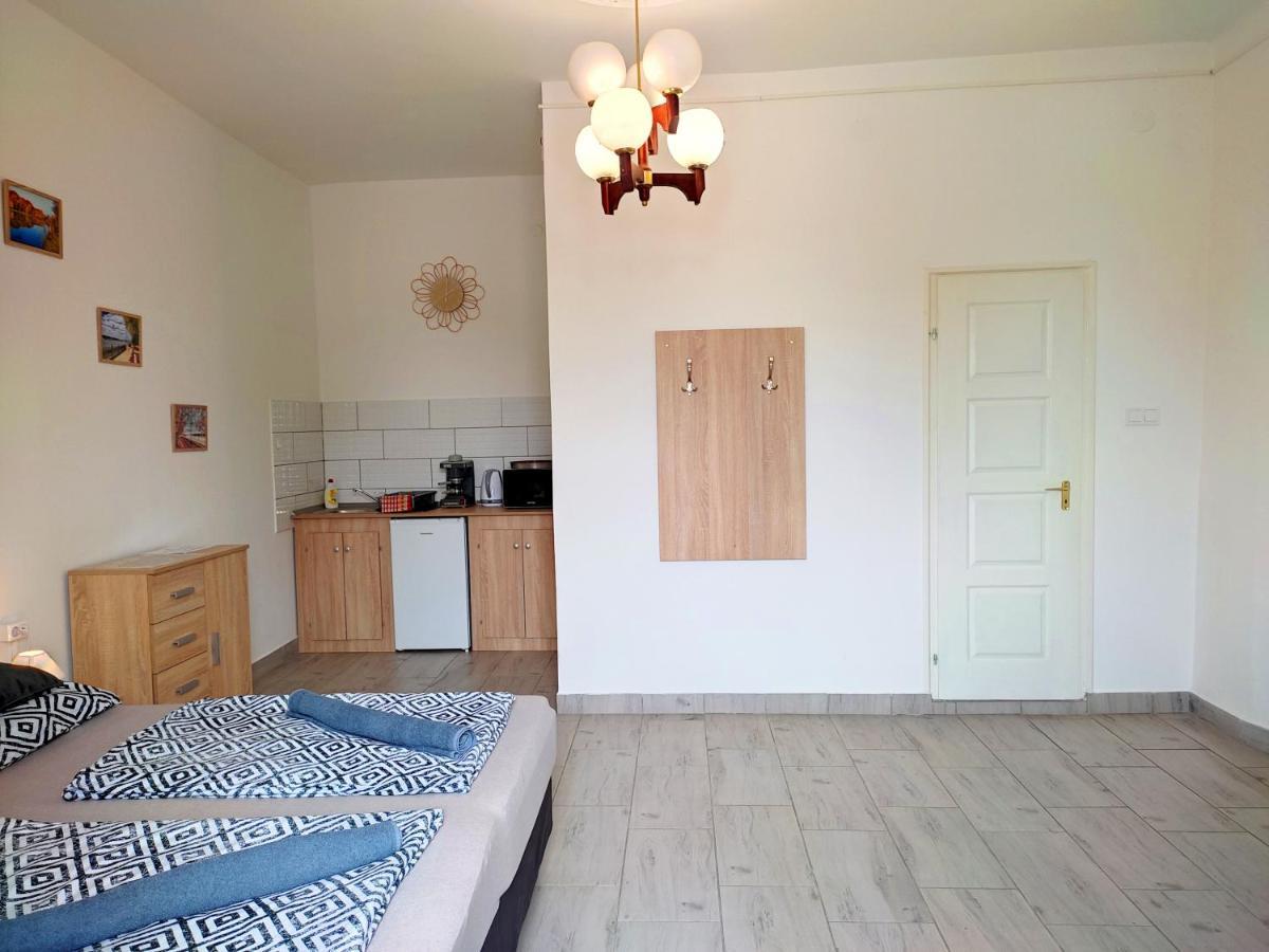 Vác Panorama Apartman מראה חיצוני תמונה